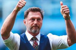 开云平台-包含沃尔夫斯堡中场崭露头角，成为德甲新秀的词条