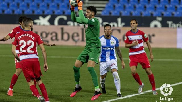 格拉纳达主场大胜埃瓦尔，取得重要三分