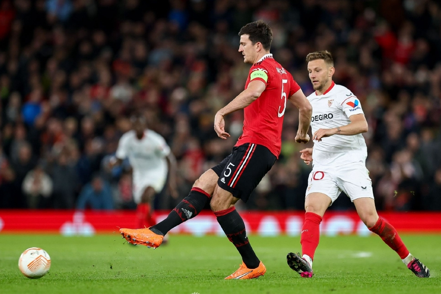 包含意大利绝杀加拿大，布鲁诺绝境逆转的词条