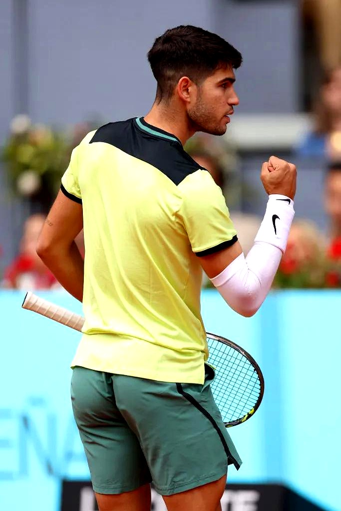 关于ATP总决赛逆转拉沃尔杯，鲁德刷新纪录的信息