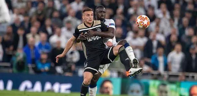 荷兰鏖战摩洛哥，孙兴慜刷新纪录